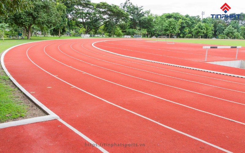 Sân Điền Kinh Hòa Xuân ( nguồn ảnh: sưu tầm )