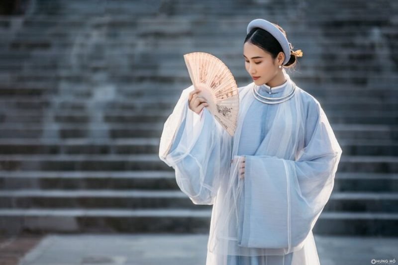 Kinh nghiệm chọn trang phục và tạo dáng chụp ảnh ở Huế