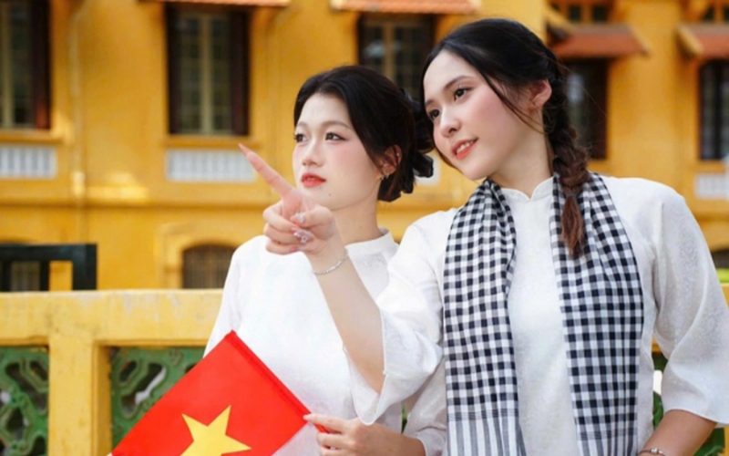 Trang phục dân tộc