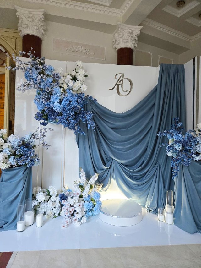 Backdrop Vải Voan Lụa Kết Hợp Đèn Đẹp