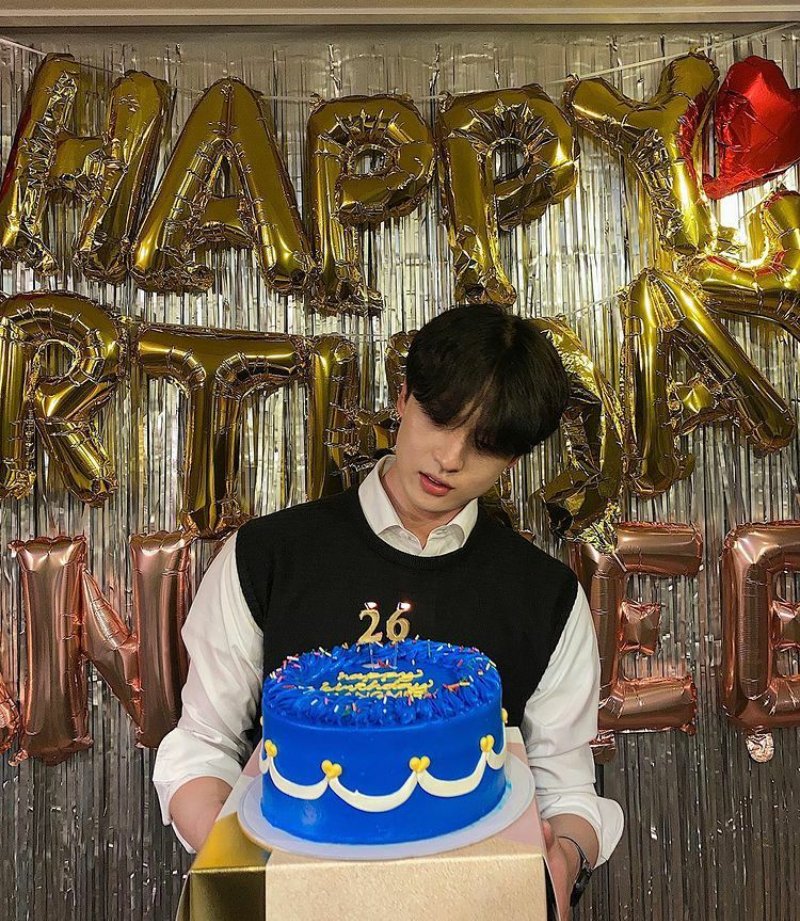 Câu hỏi thường gặp về hình sinh nhật đẹp cho nam