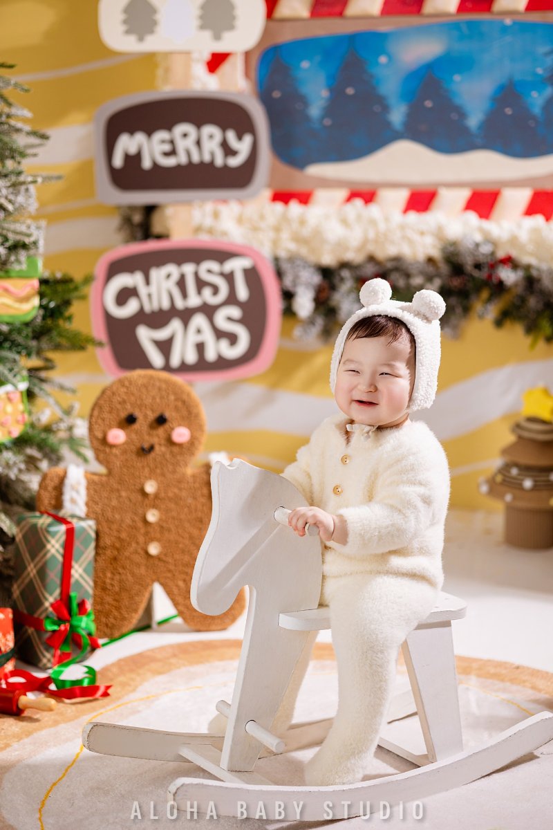 Chọn trang phục giáng sinh cho bé phù hợp vóc dáng