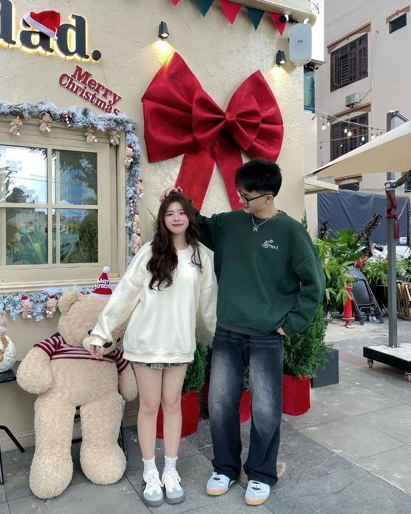 Chụp ảnh Noel bên người yêu