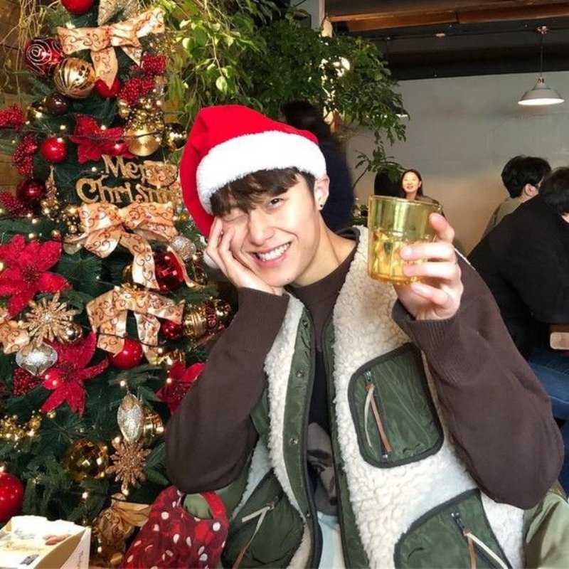 Concept chụp ảnh Noel cho nam