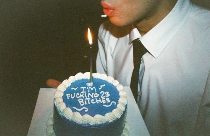 Hình ảnh chúc mừng sinh nhật bạn trai hài