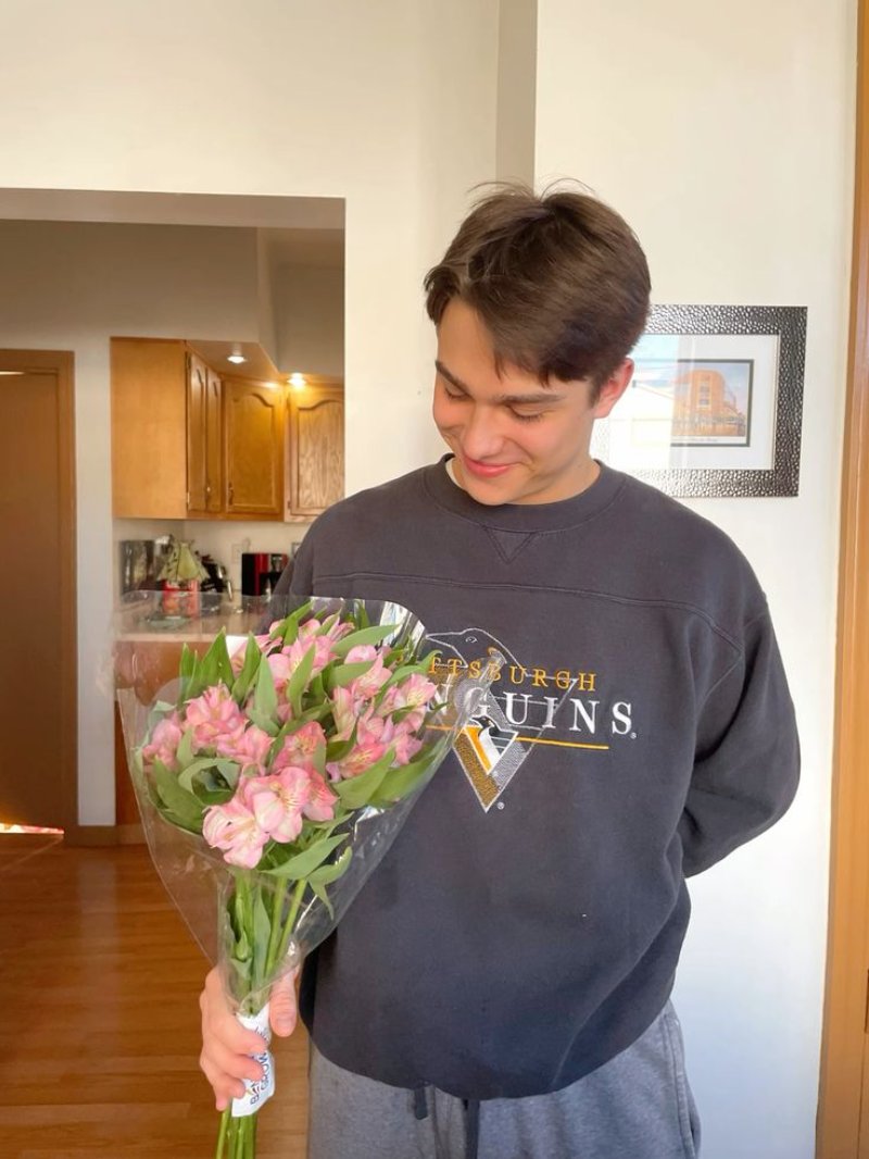 Hình sinh nhật nam mừng sinh nhật bằng hoa đẹp