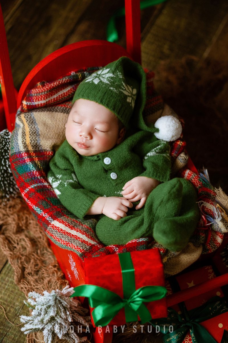 Những câu hỏi thường gặp về trang phục Noel cho bé