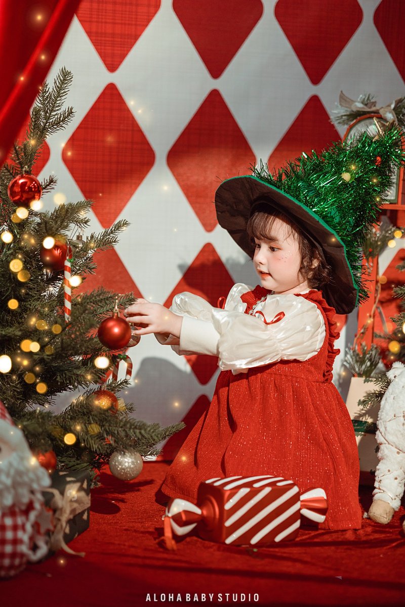 Những món đồ trang phục Noel cho bé gái phối đẹp để đi chơi