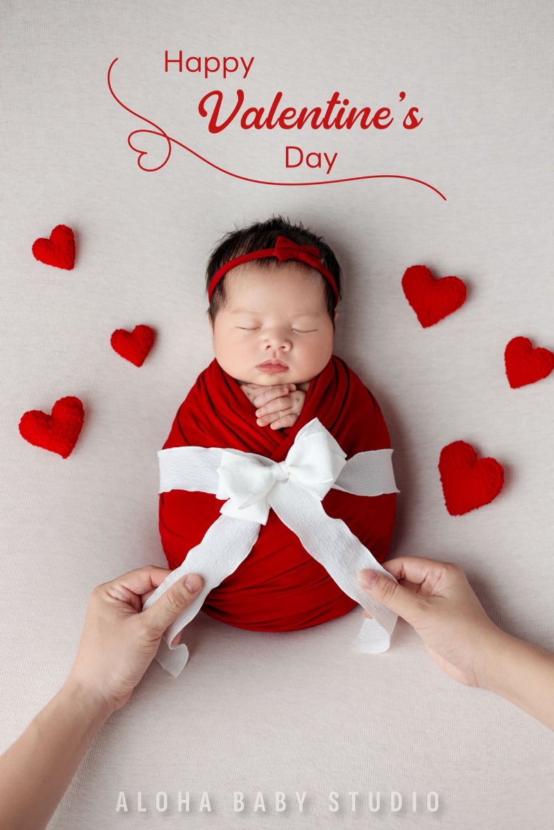 Tương tác và tạo dáng cùng bố mẹ