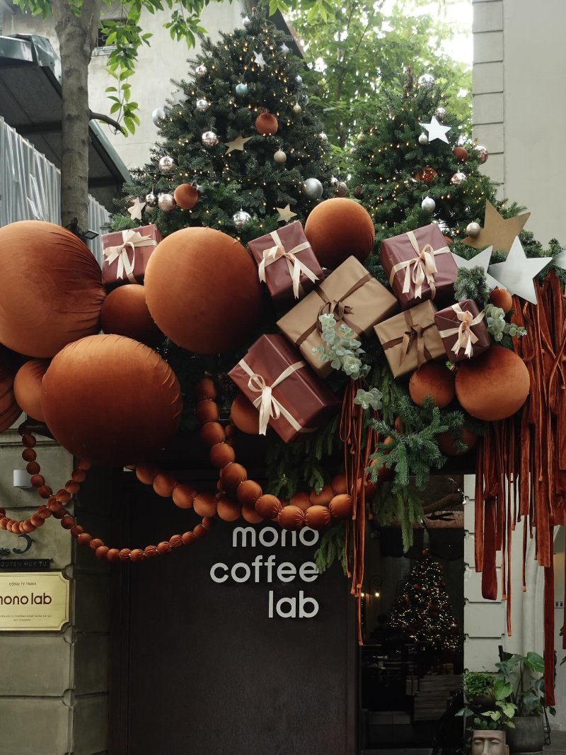 Cách trang trí cây thông noel đơn giản mới nhất