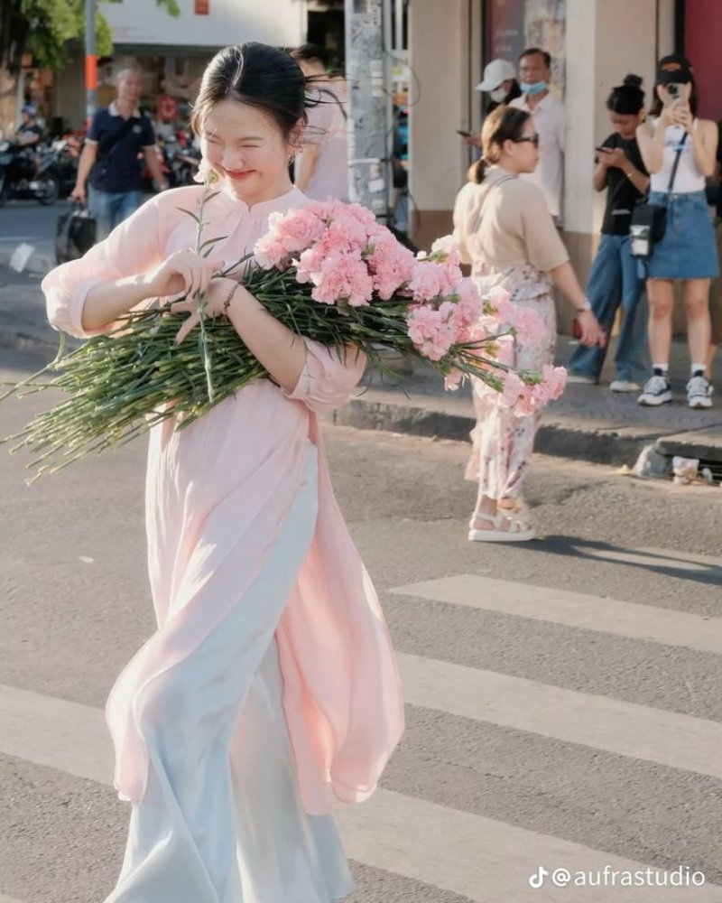 Concept ảnh Tết du xuân