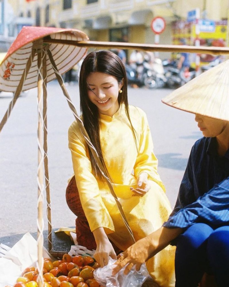 Concept áo dài Tết du xuân, chợ xuân