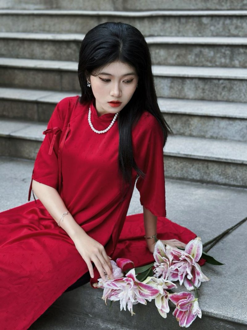 Ngồi cúi đầu nhẹ nhàng