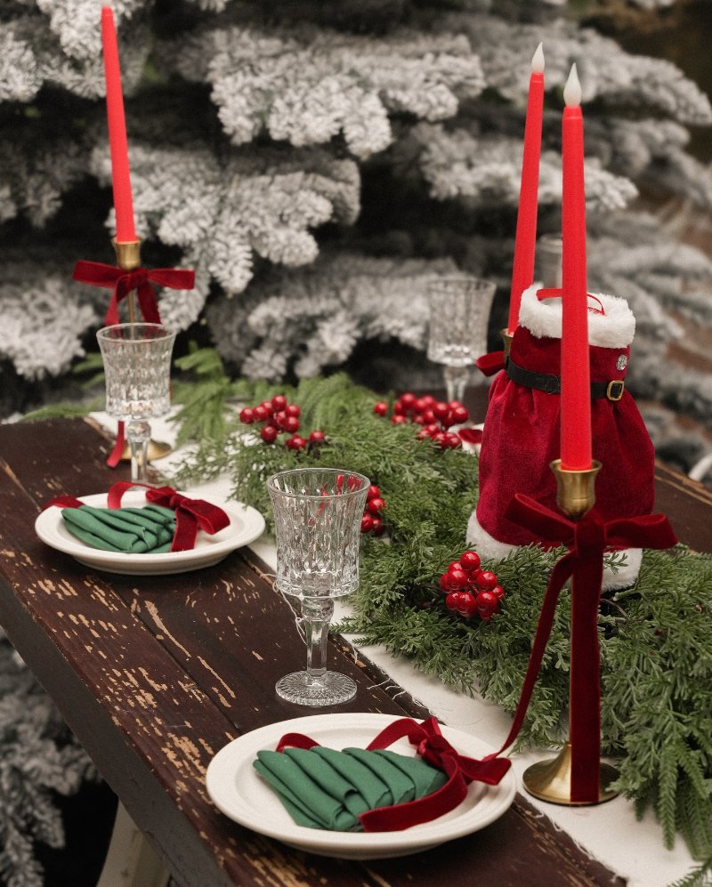 So Far So Good Coffee - Quán cafe trang trí noel ở Bình Thạnh