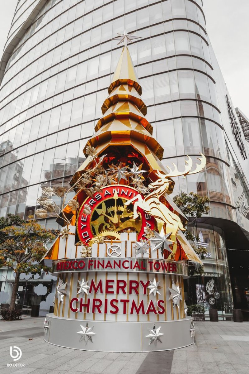 Tòa nhà Bitexco - Trải nghiệm Skydeck, sống ảo với view thành phố từ trên cao