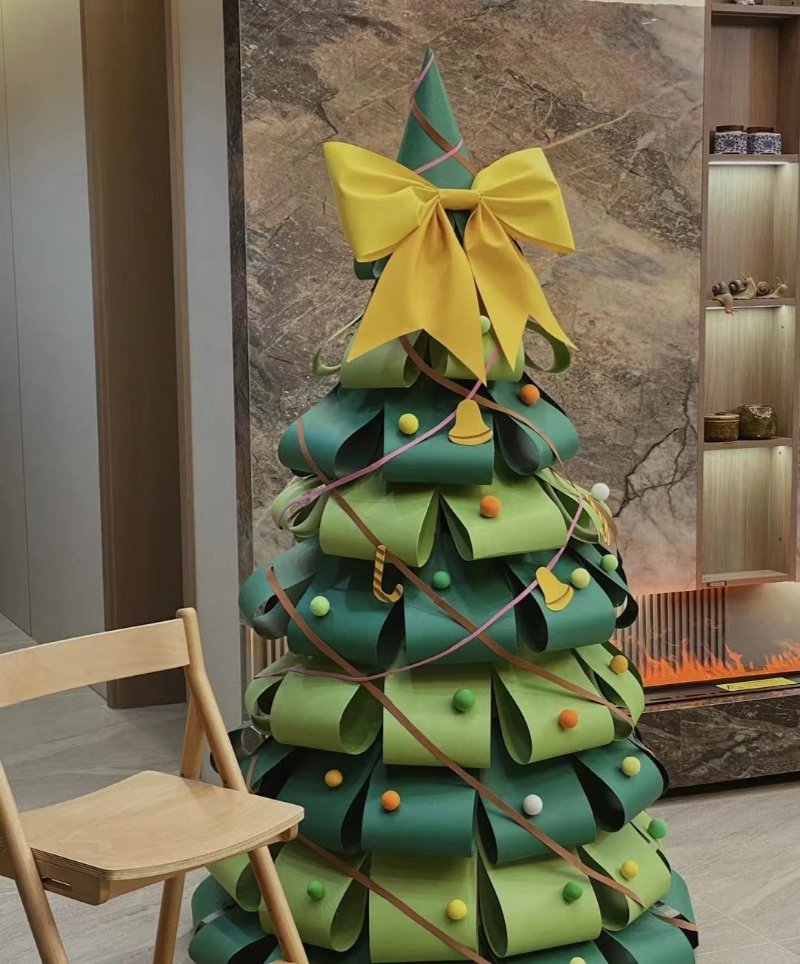 Trang trí cây thông với hình Origami