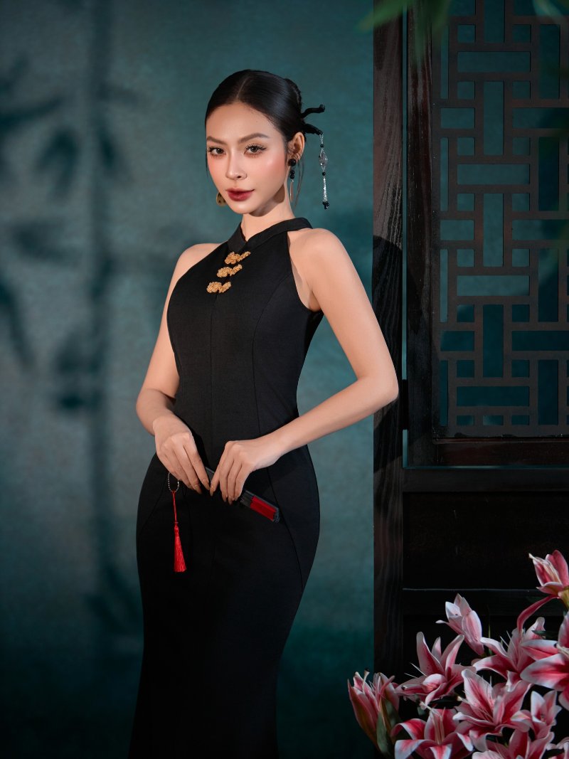 Cách tạo dáng chụp ảnh Tết cùng đạo cụ