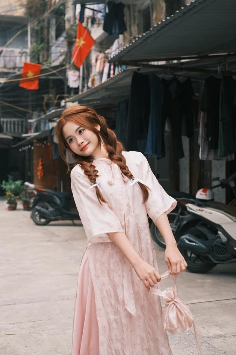 Cách tạo dáng chụp ảnh Tết tại nhà