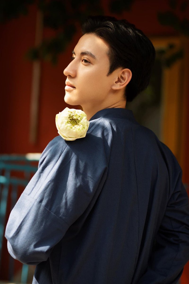 Chụp hình Tết cho nam phong cách truyền thống