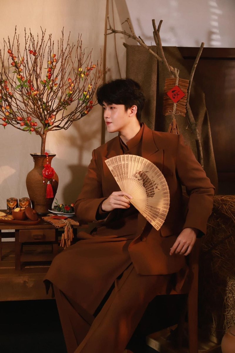 Chụp hình Tết nam trong studio