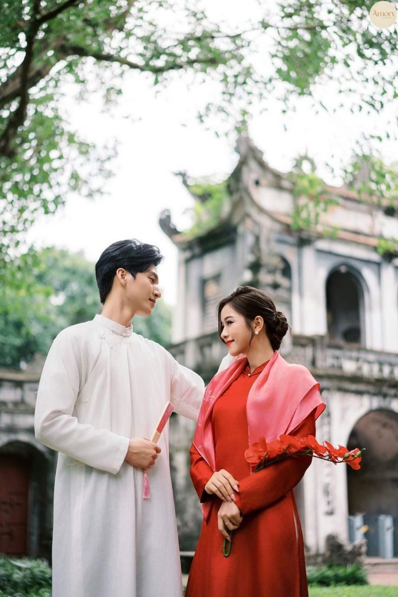 Concept chụp ảnh couple tại các địa điểm đẹp ở Hà Nội