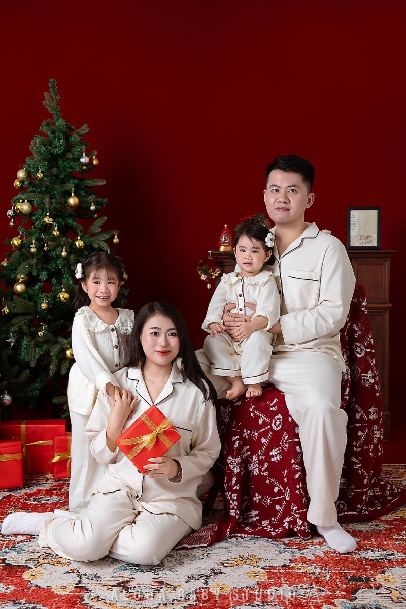 Concept chụp ảnh gia đình tình cảm