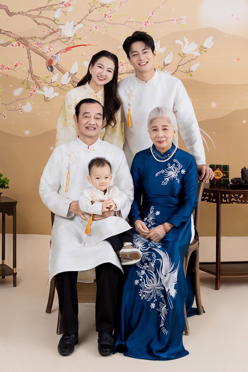 Concept chụp ảnh gia đình tự nhiên