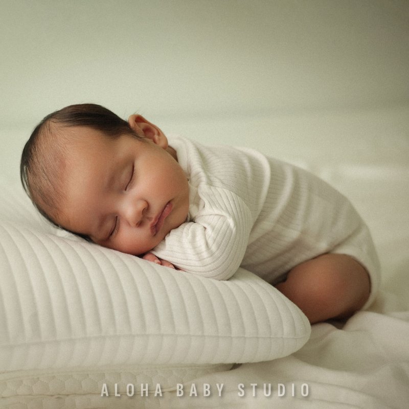 Concept chụp ảnh sơ sinh phong cách truyền thống Việt