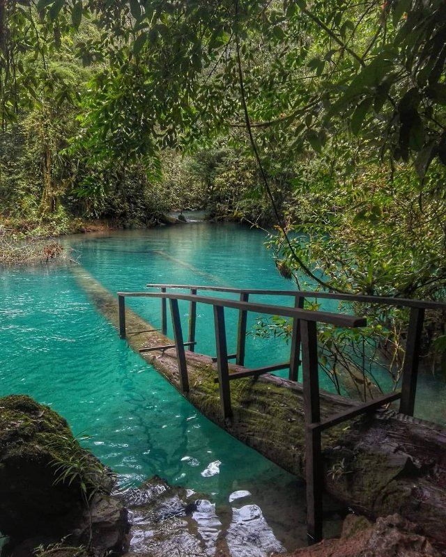 Ảnh hồ nước thiên nhiên đẹp mĩ mãn