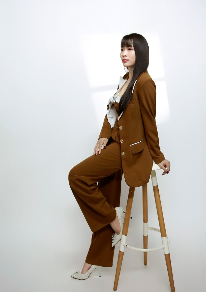 Ánh sáng và bối cảnh chuyên nghiệp