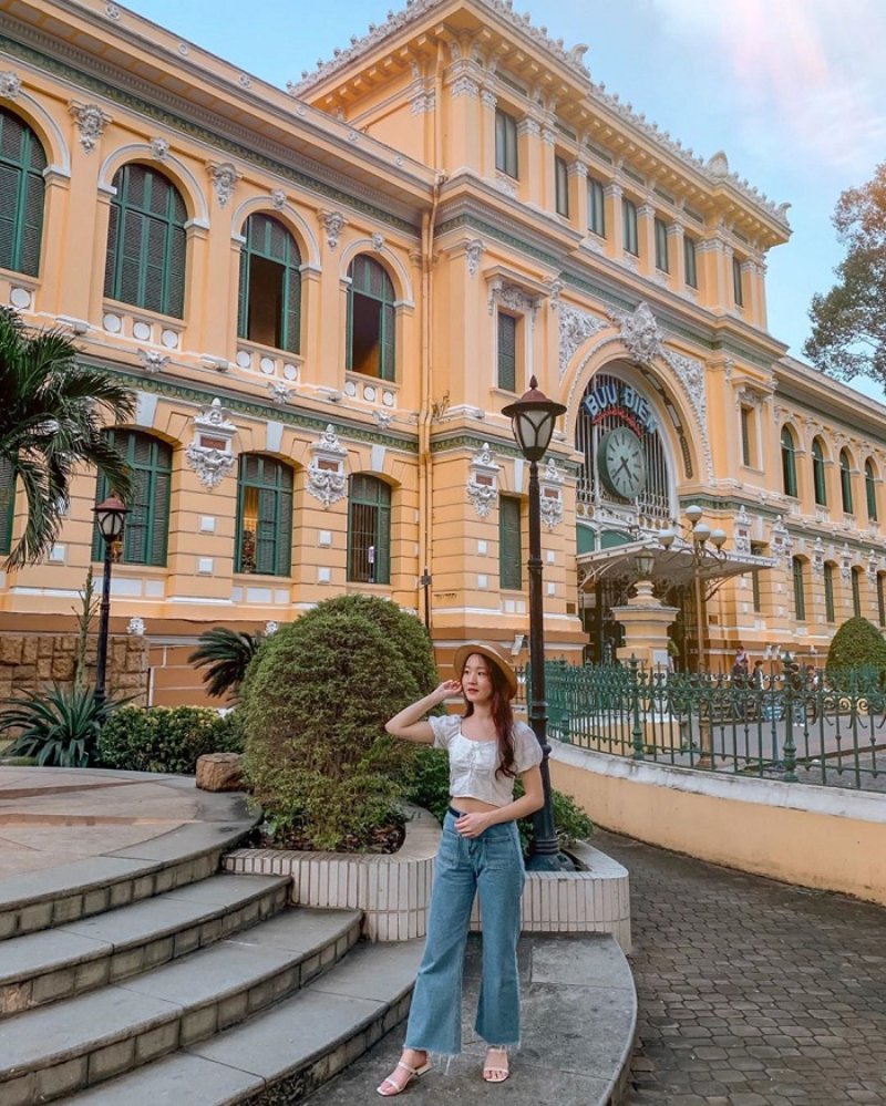 Bưu điện Thành phố Hồ Chí Minh