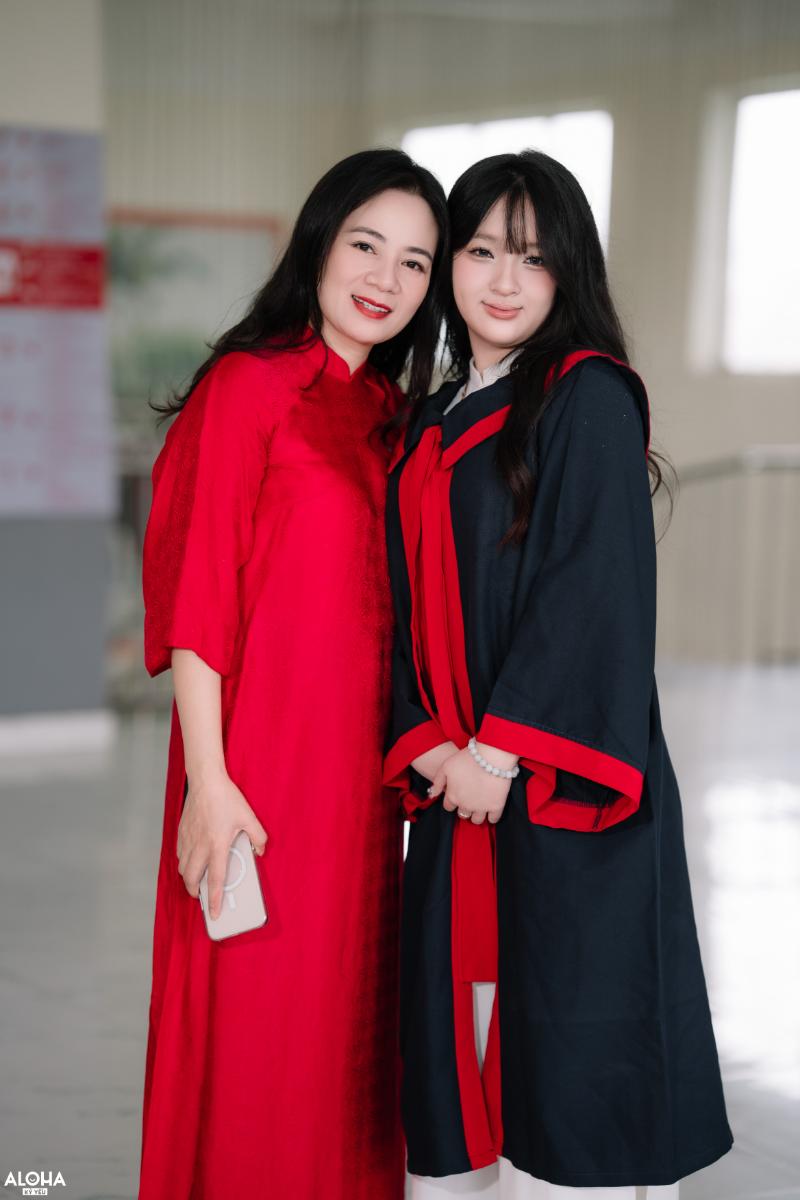 STT Chụp Ảnh Kỷ Yếu Cùng Con Gái Cấp 3