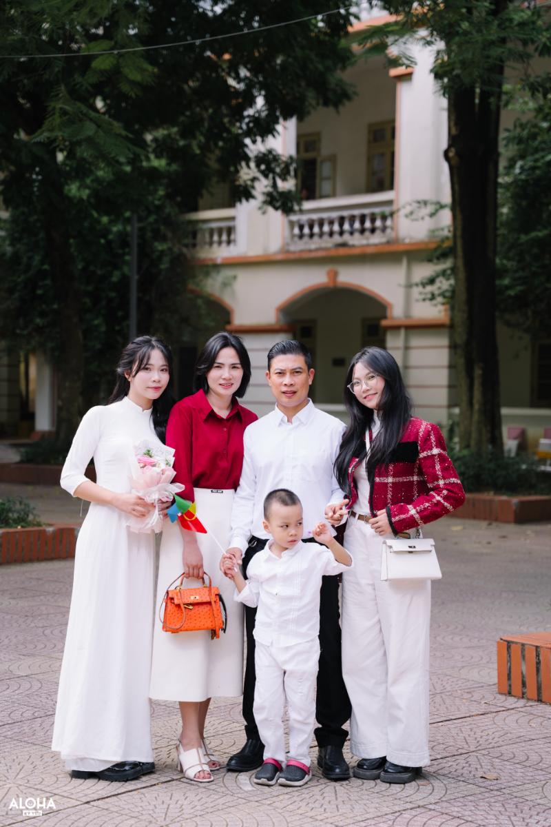 STT Chụp Ảnh Kỷ Yếu Cùng Con Gái