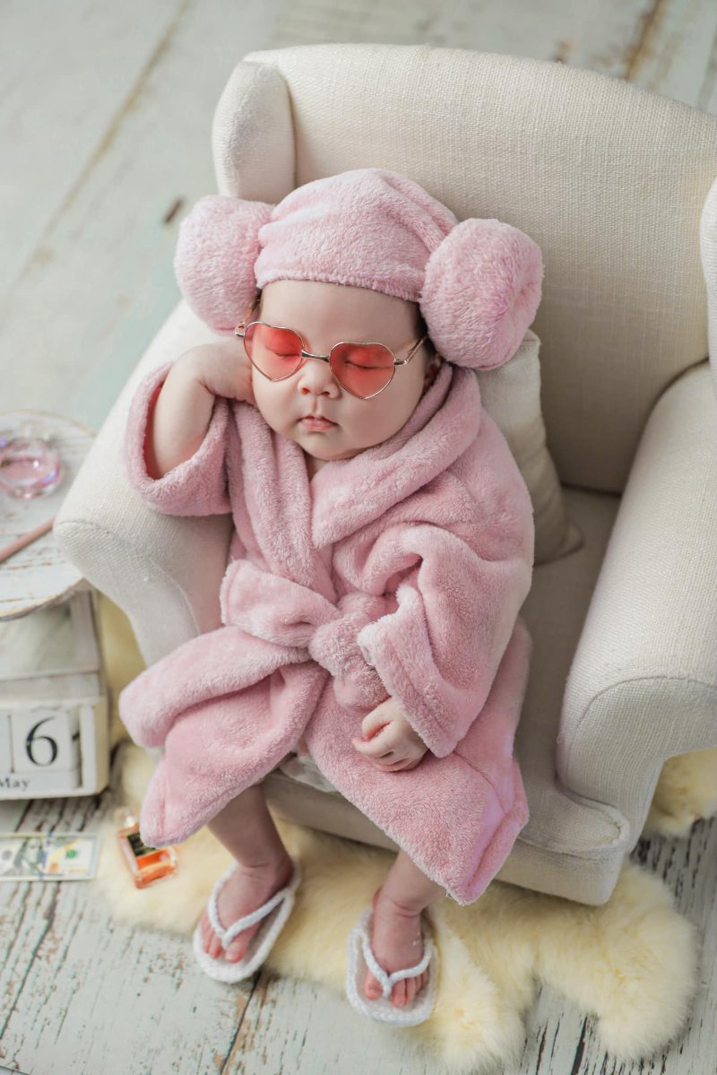 Những kiểu tạo dáng không thể thiếu trong chụp ảnh sơ sinh