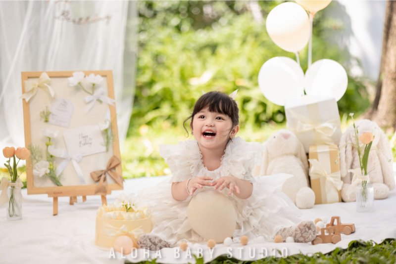 Độ tuổi nào phù hợp để chụp ảnh ngoại cảnh cho bé
