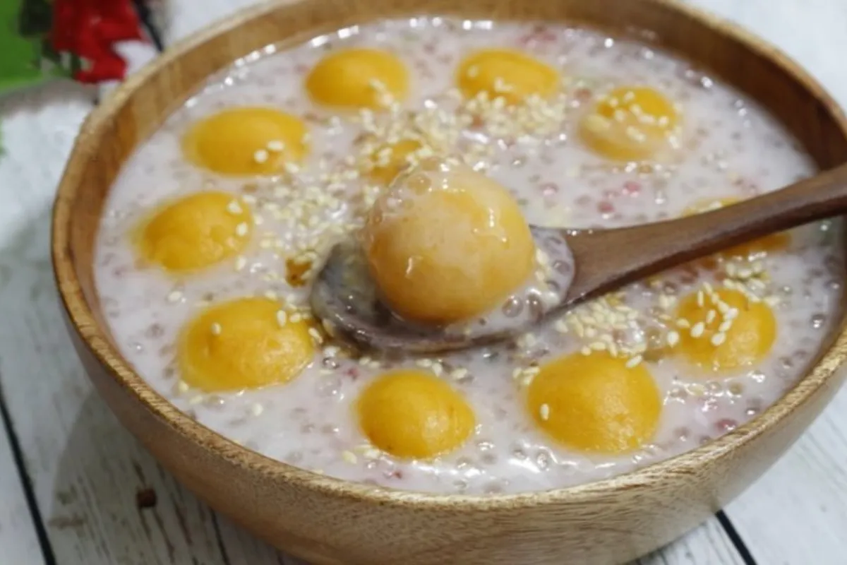 Chè khoai lang dẻo bột báng