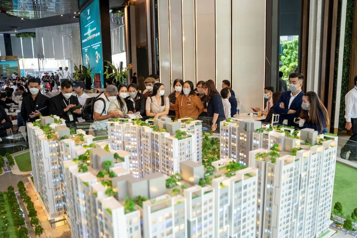 Hiện nay, TP HCM đang đứng trước áp lực lớn về việc cung cấp đủ nguồn nhà ở xã hội cho người dân, đặc biệt là những người có thu nhập thấp.