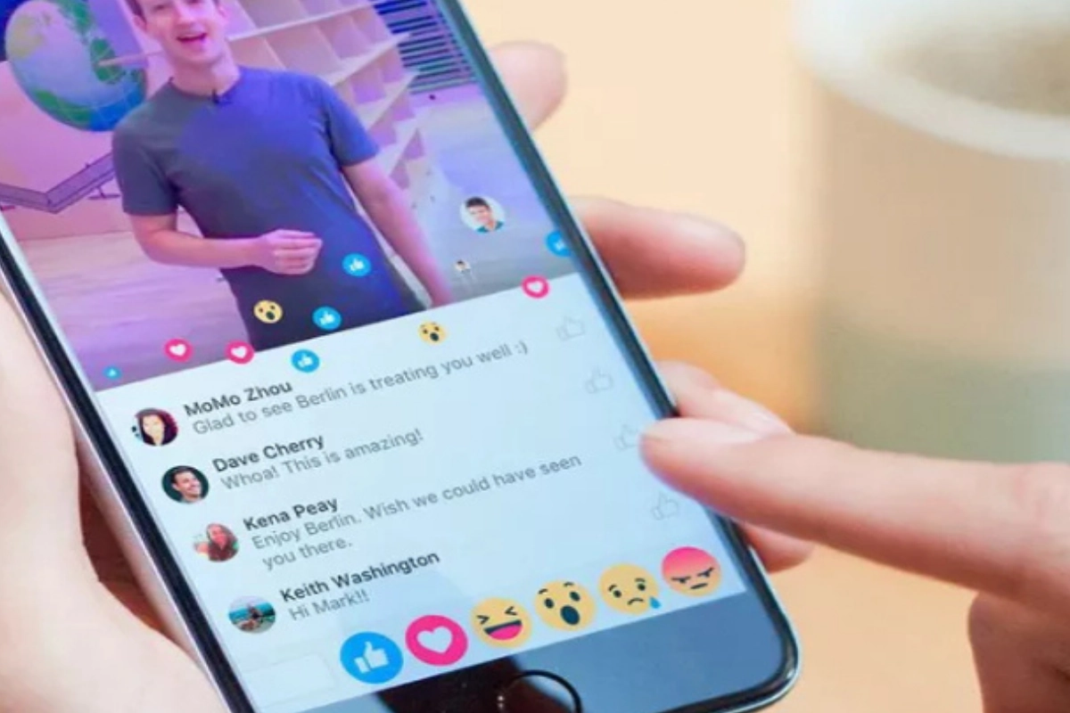 tối ưu hóa sự hiệu quả của nó bằng cách thêm mô tả, hashtag và lựa chọn đối tượng khán giả.
