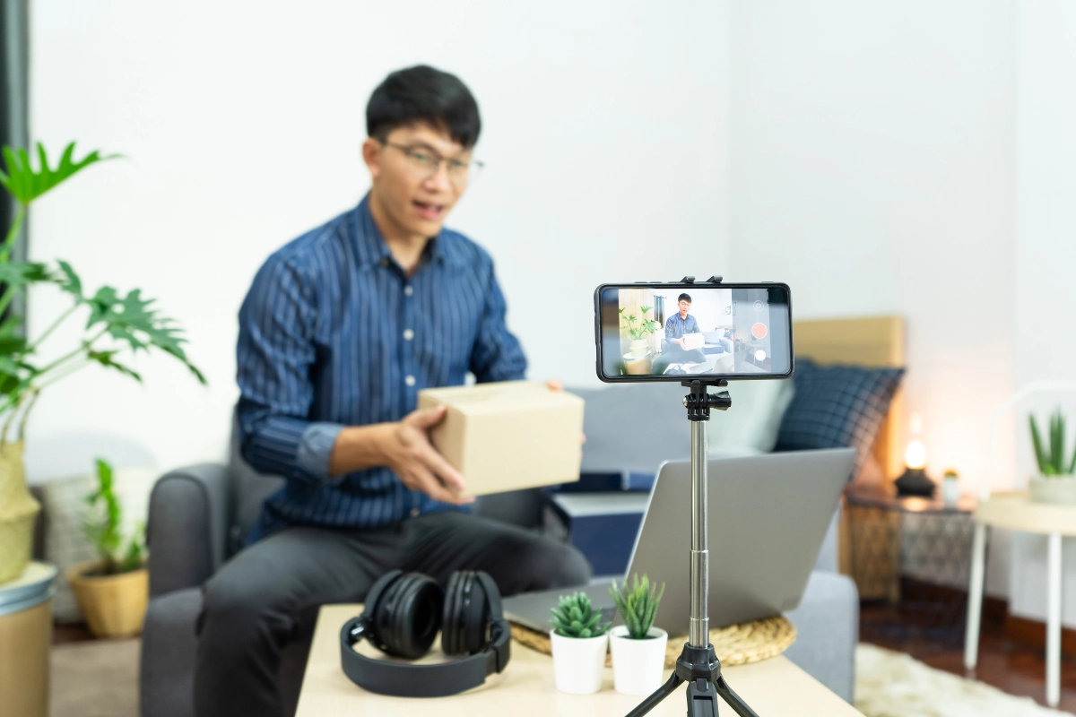 Thiết bị livestream điện thoại có sẵn