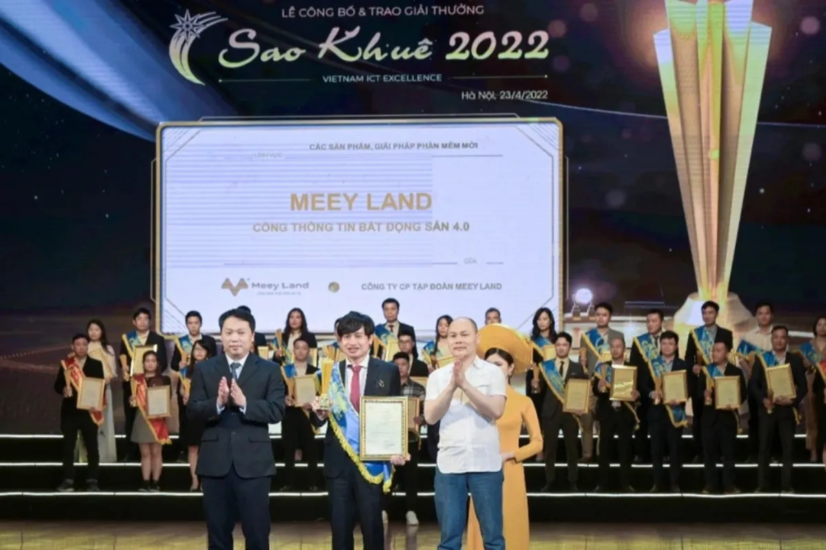Meey Land nhận Giải thưởng Sao Khuê 2022 cho sản phẩm Cổng thông tin bất động sản 4.0. Meey Land nhận Giải thưởng Sao Khuê 2022 cho sản phẩm Cổng thông tin bất động sản 4.0.