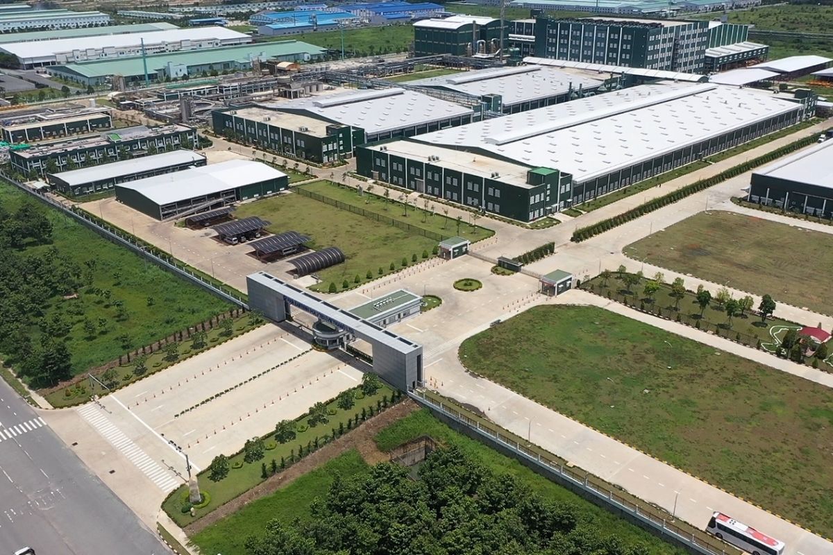 Một khu công nghiệp hiện đại tỉnh Bình Dương có nhiều nhà máy của nước ngoài trên địa bàn Bến Cát