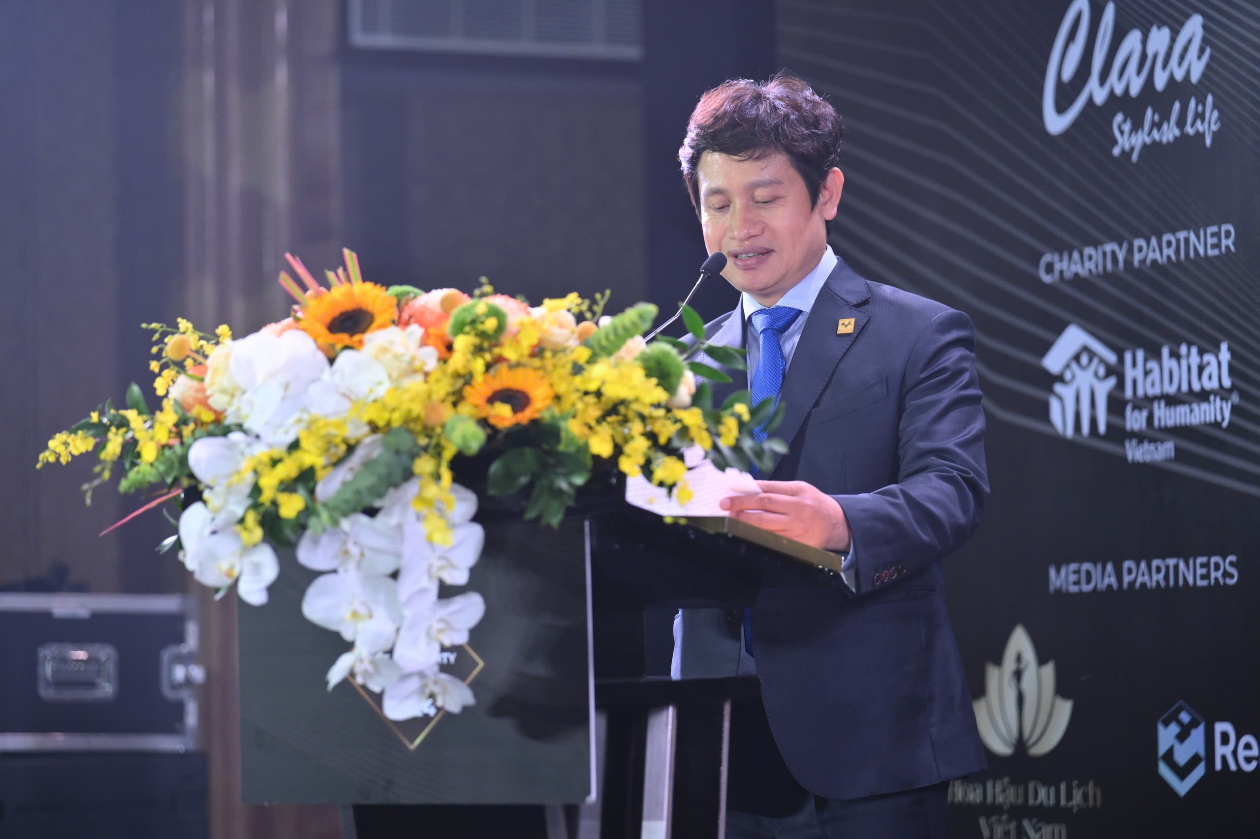 Ông Hoàng Mai Chung, Chủ tịch Hội đồng Quản trị của Meey Group phát biểu tại buổi lễ