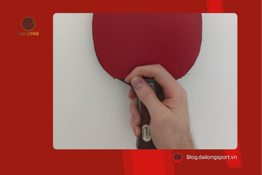 Cầm Vợt Chữ V (V-Grip)