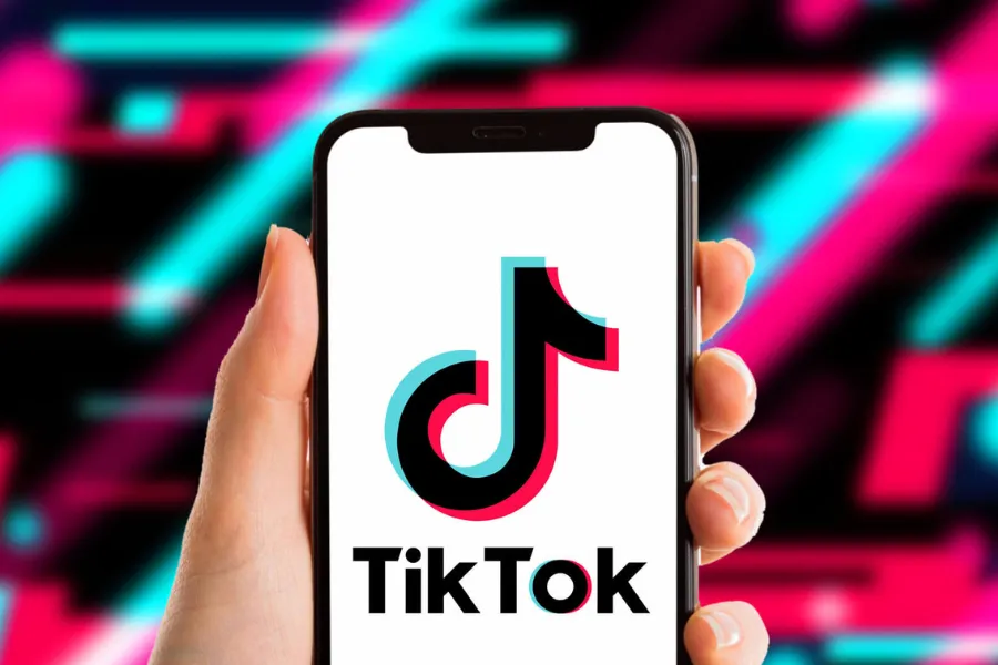 nối gót TikTok