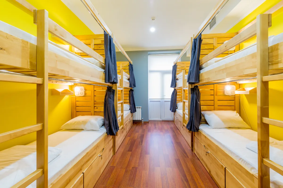 Điểm khác nhau giữa Hostel và các loại hình lưu trú khác