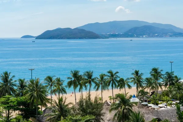 những bãi biển Nha Trang nổi tiếng