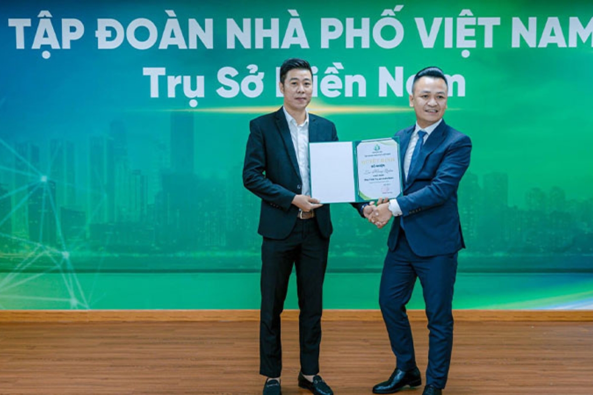 Tập Đoàn Nhà Phố Việt Nam khai trương 2