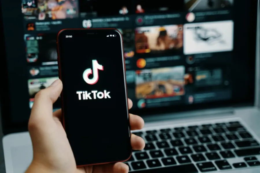 Bạn nên để tài khoản TikTok cá nhân hay doanh nghiệp?