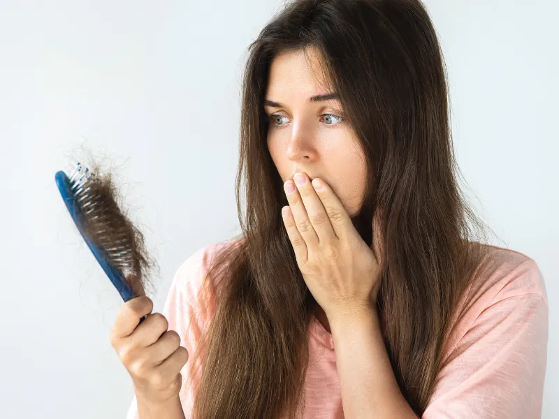 Nguyên nhân gây rụng tóc nhiều