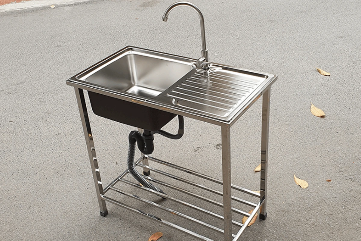 Chậu rửa inox có chân là gì?